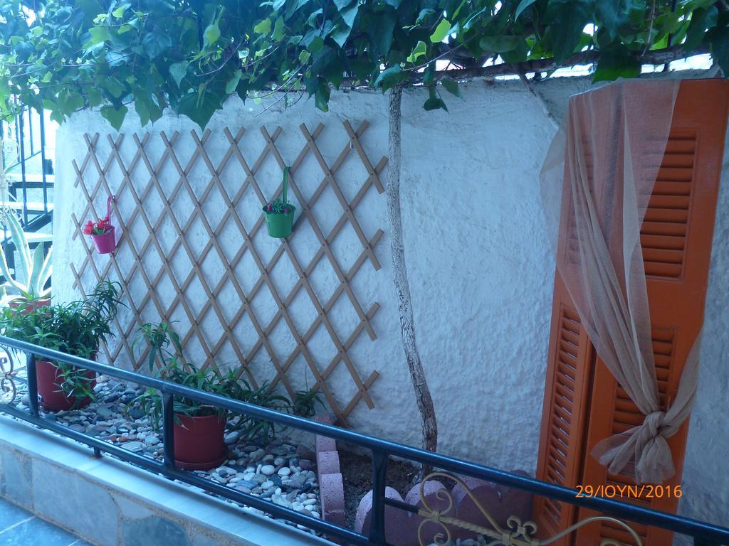 Golden Sun Rooms Pyrgi Thermis Exterior foto