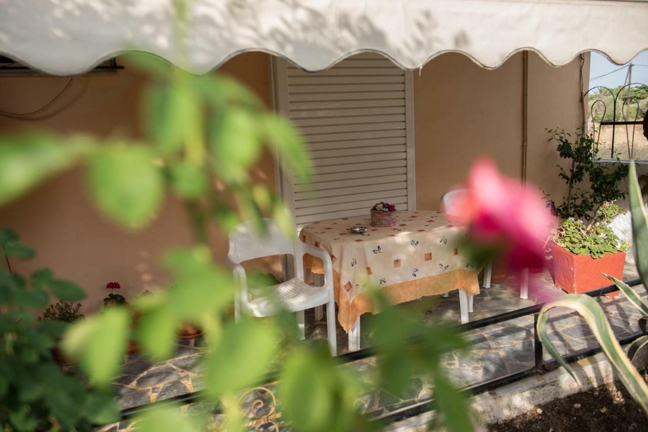 Golden Sun Rooms Pyrgi Thermis Exterior foto